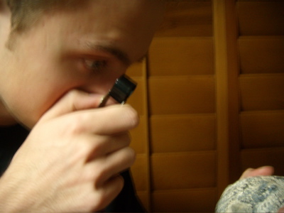 focus by moving the object